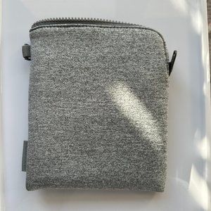 Dagne Dover Skye Essentials Pouch